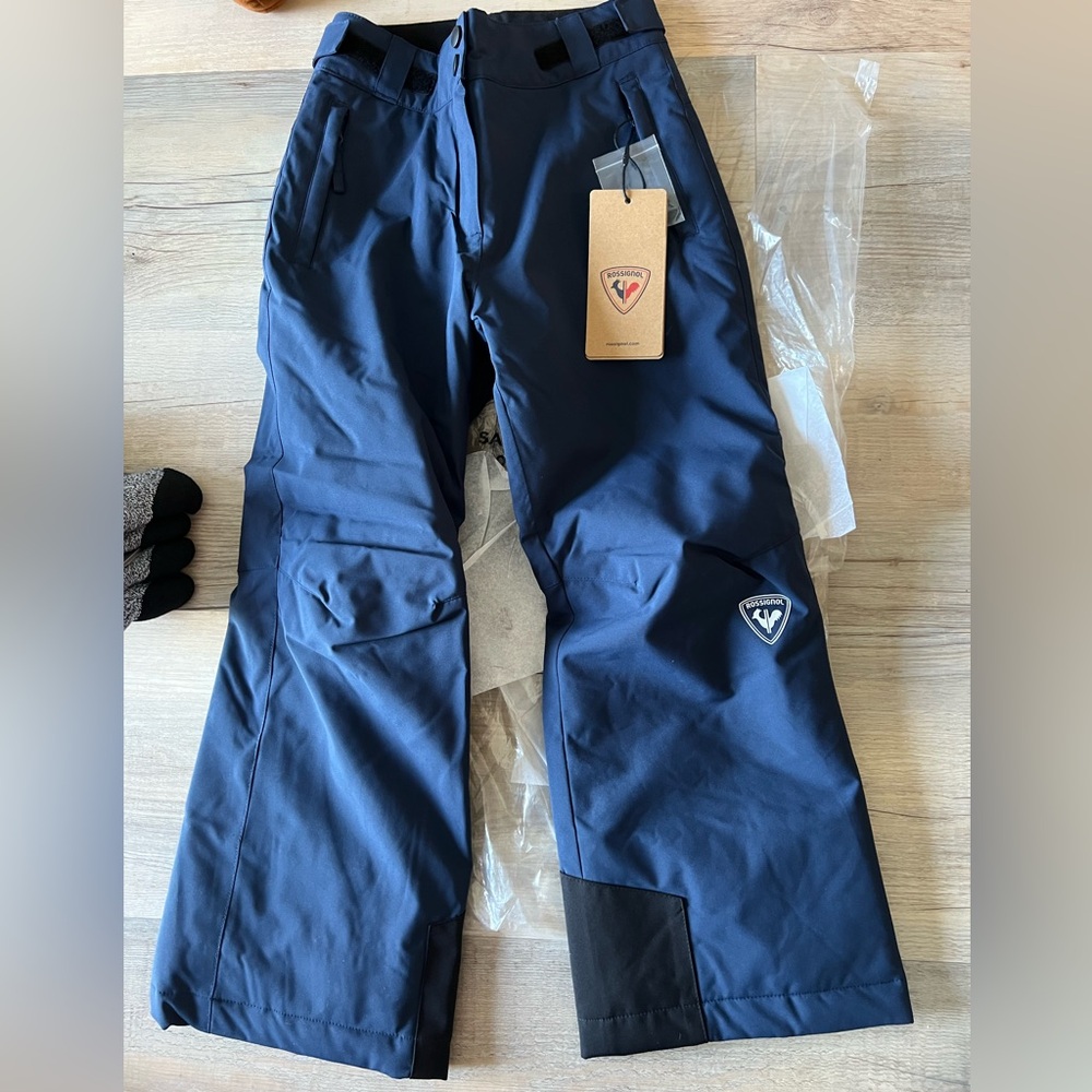 Rossignol girls size 8 in Navy blue